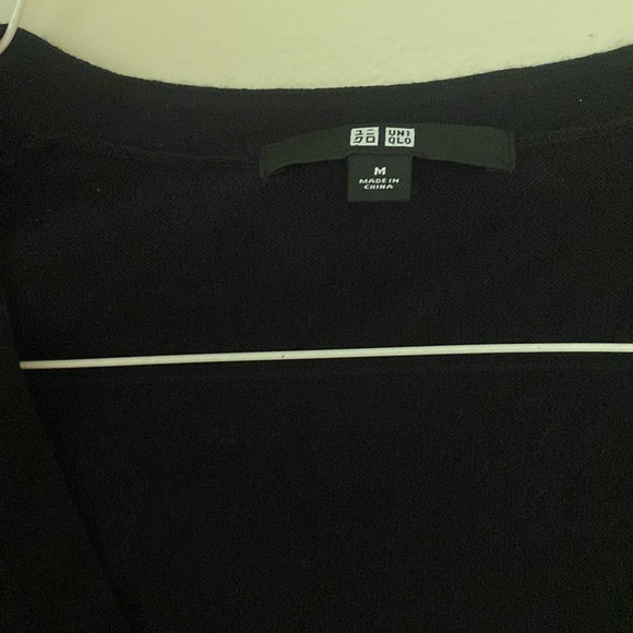Uniqlo medium button down sweater - Picture 2 of 2
